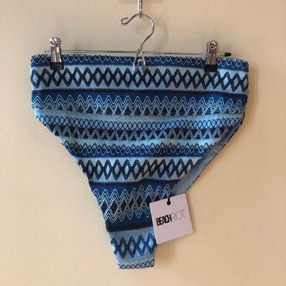 Beach Riot Blue Patterned Halter Bikini Set - Picture 6 of 9